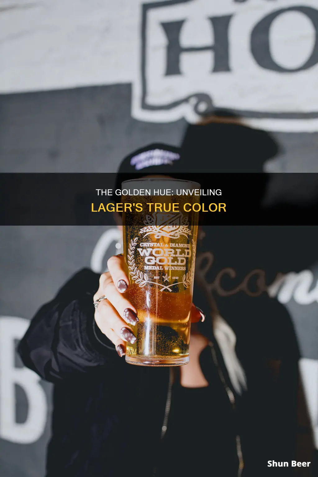 what color is a lager beer